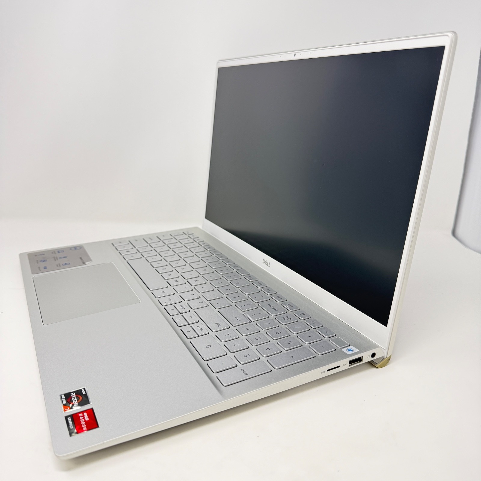 Dell Inspiron 5505 Laptop 15.6" AMD Ryzen 7 4700U@4.20GHz 8GB RAM | 256GB SSD gallery