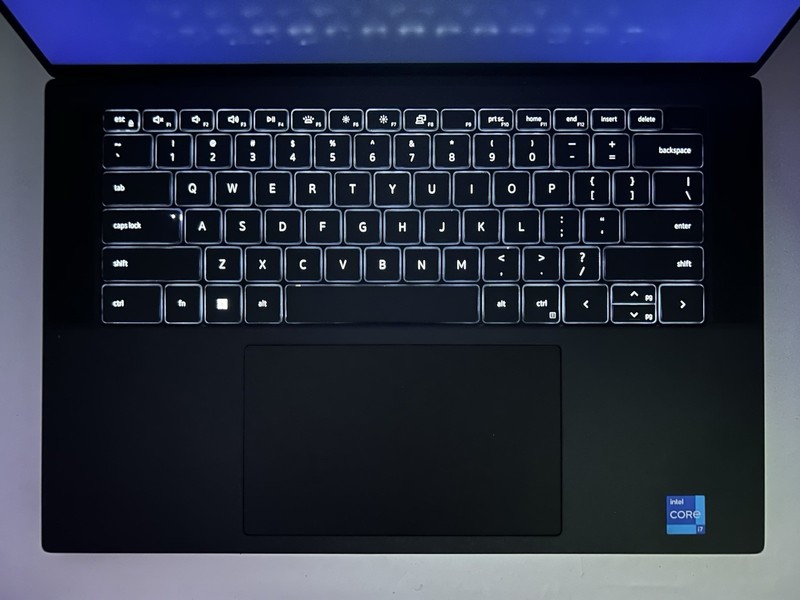 Dell Precision 5570 (Intel Core i7-12800H@2.4GHz, 32GB DDR5, 512GB SSD) W11 Pro gallery