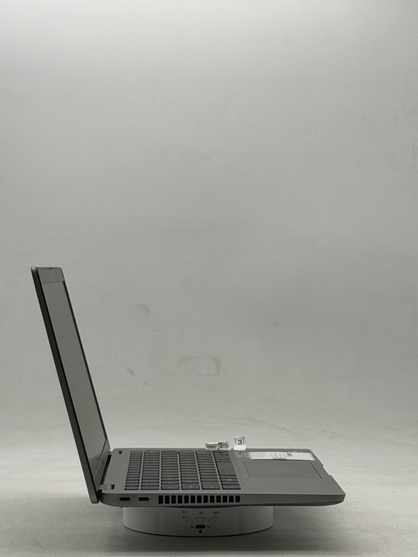 Dell Latitude (5420) 14in i5-1135G7 8GB 128GB No OS *READ* gallery