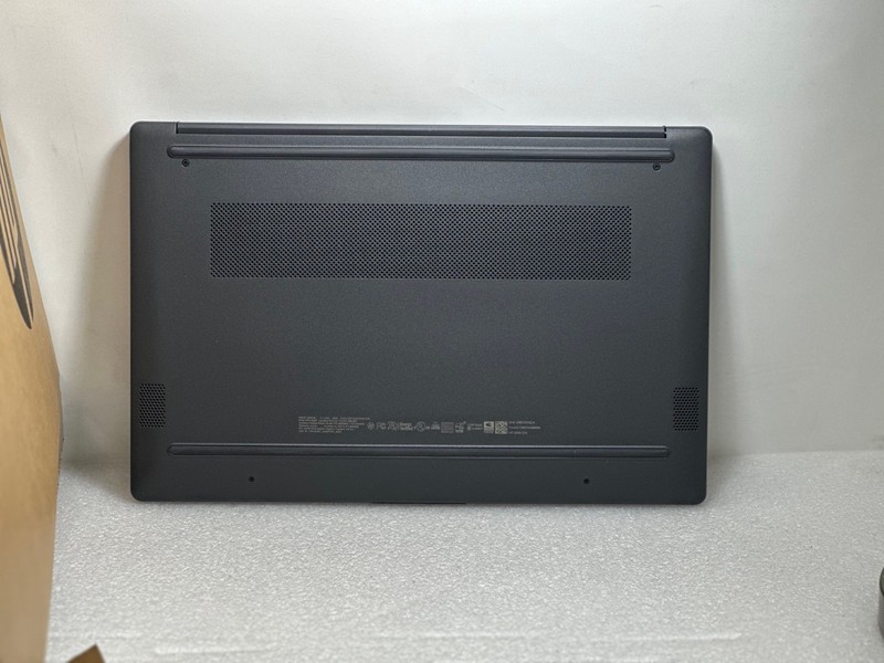 HP 255R 15.6" FHD G10 Notebook AMD Ryzen 7 7735U (2.7GHz)512GB 16GB gallery