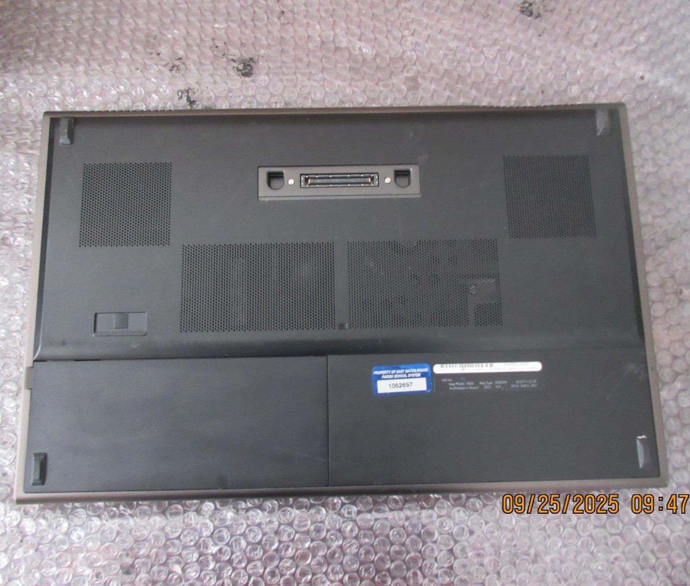 Dell Precision M6600 Intel Core I7-2620M 2.70GHz 8GB RAM NO HDD/SSD/OS/BATTERY. gallery