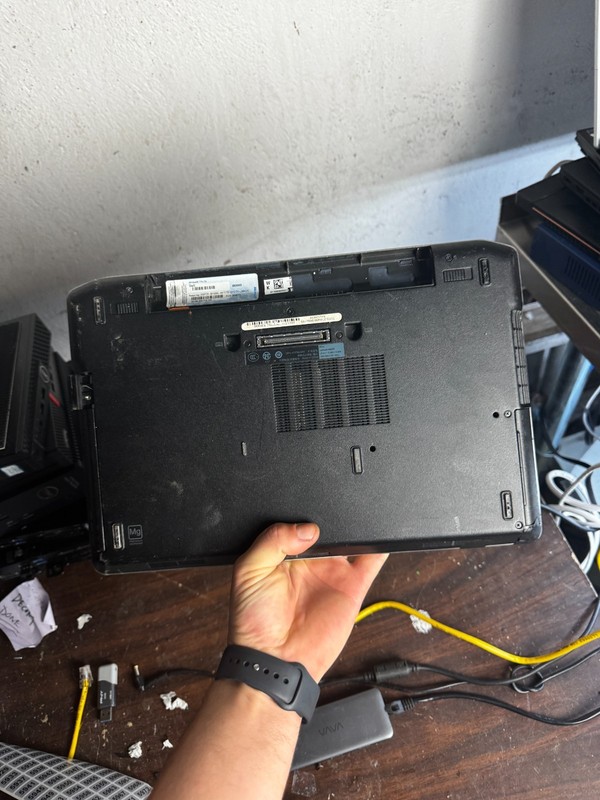 Dell Latitude E6330 Laptop for Parts/Repair #5914 gallery