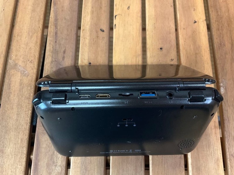 GPD WIN 1 Handheld Gaming PC Intel x7-Z8700 4GB 64GB Windows 10 As-Is gallery