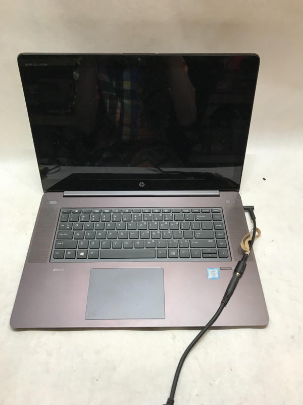 HP ZBook Studio G3 15" Intel Core i7 NO RAM NO SSD/OS For Parts READ DESC - DW gallery