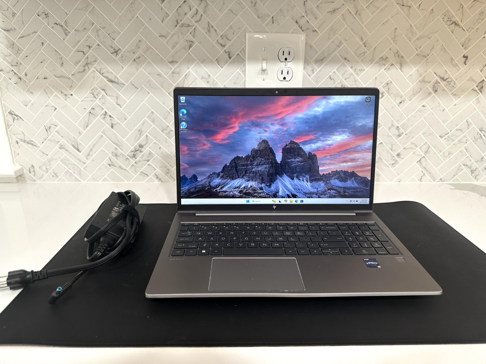 HP ZBook Power G9 (6K988UP) 15.6" FHD TOUCH I7-12800H 2.4GHz 32GB 512GB gallery