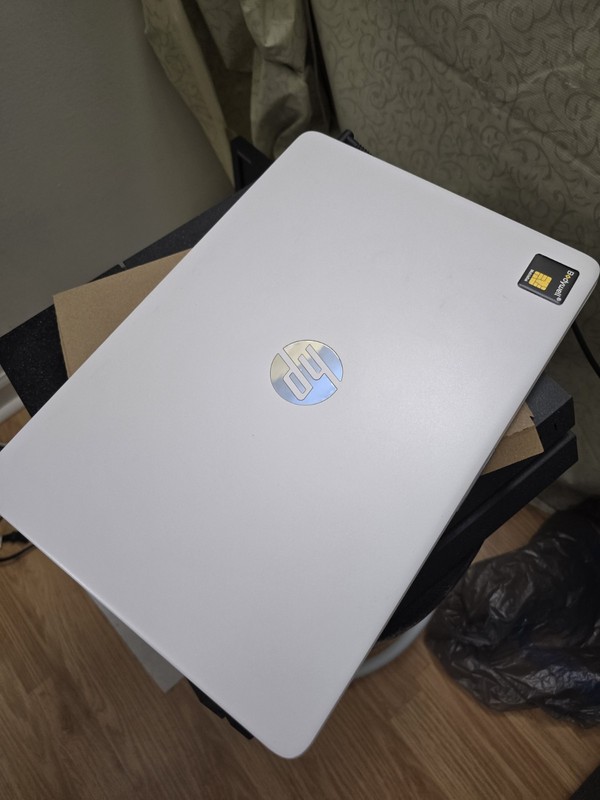 HP 14-dq0052dx Laptop 14" N4120 4GB RAM 64GB eMMC Win 11 Home With Charger gallery