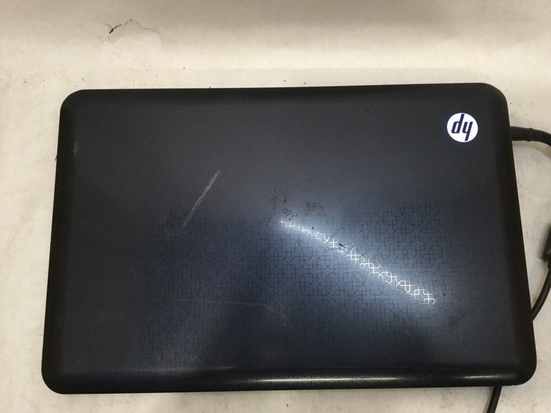 HP dv6t-3200 / Intel Core i3 M370 @ 2.40GHz / (CASE DAMAGE/MISSING PARTS!) -MR gallery