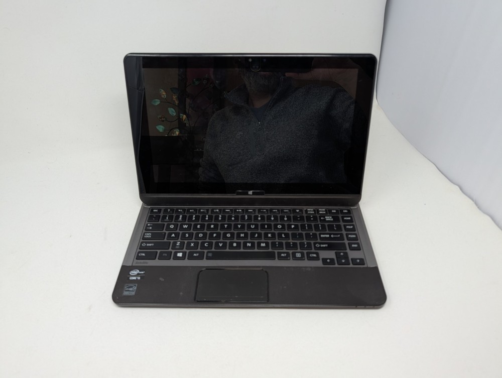 Toshiba Satellite U920t 2in1 Convertible 12.5" i5 1.7GHz No HDD Boots To Bios