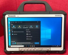 PANASONIC TOUGHBOOK CF-D1 MK3 4GB 512GB SSD 6TH GEN CORE i5 2.4GHZ XENTRY TABLET