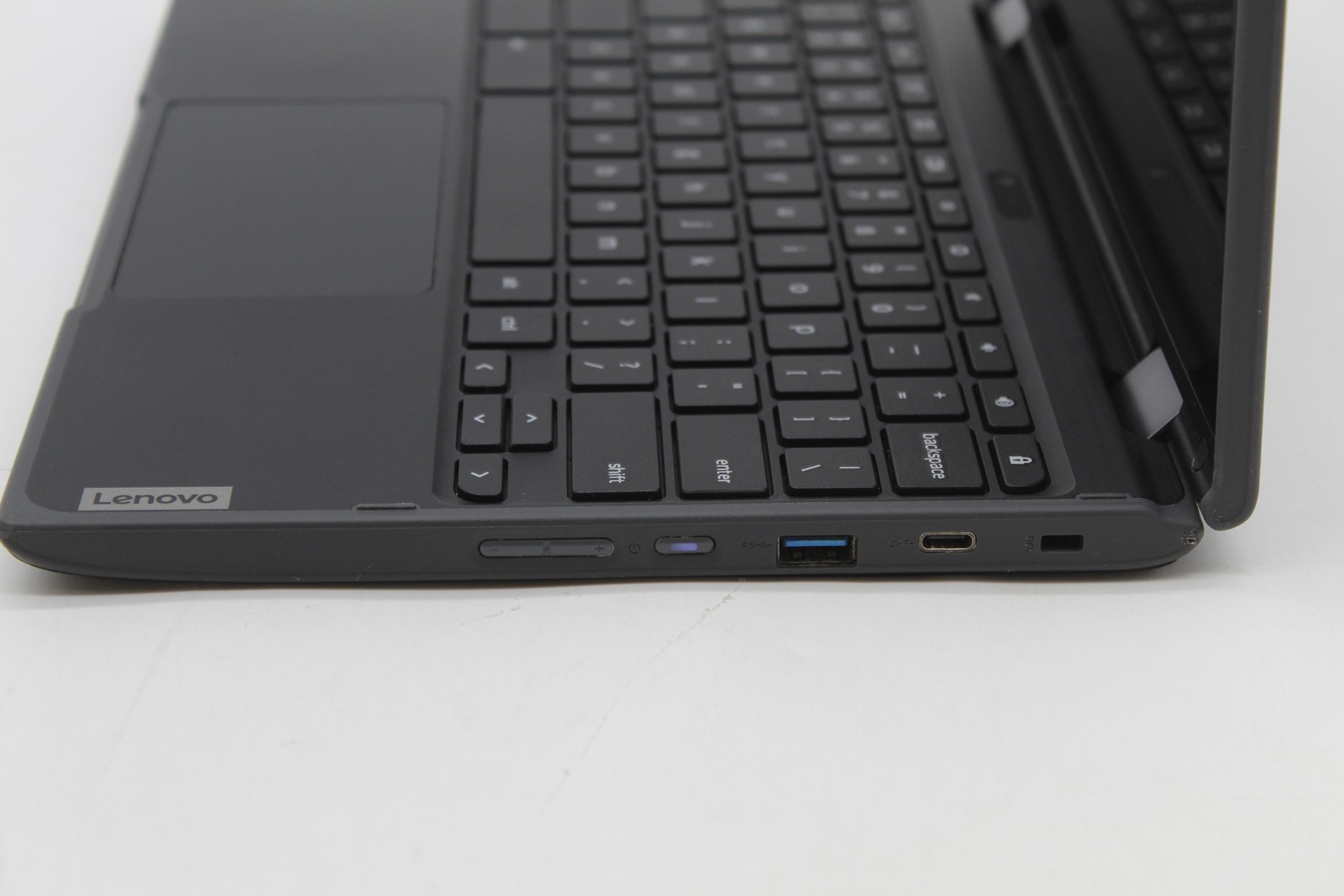 Lenovo 300e Chromebook Intel Celeron N4000 4GB LPDDR4-2400 32GB eMMC PC1770743 gallery