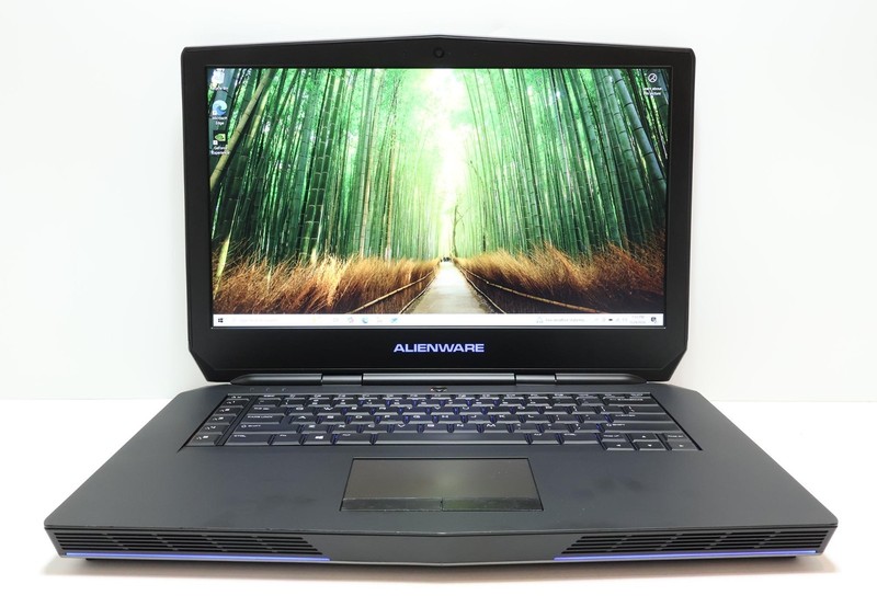 Dell Alienware 15 R2 Core i5-6300HQ 2.3GHz 8GB 128GB 1TB GTX 965M 15.4" gallery