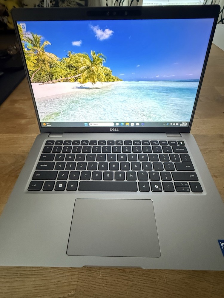 Dell Precision 3490 Laptop 14"FHD Ultra 7 165H 32GB RAM 256 GB SSD W11P 16 Core
