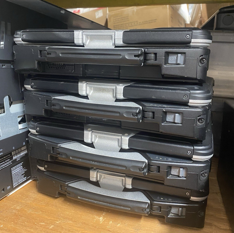 Panasonic Toughbook CF31 MK5 I5-5300U 2.30GHZ 16GB RAM 512GB SSD WWAN Win 11 Pro gallery