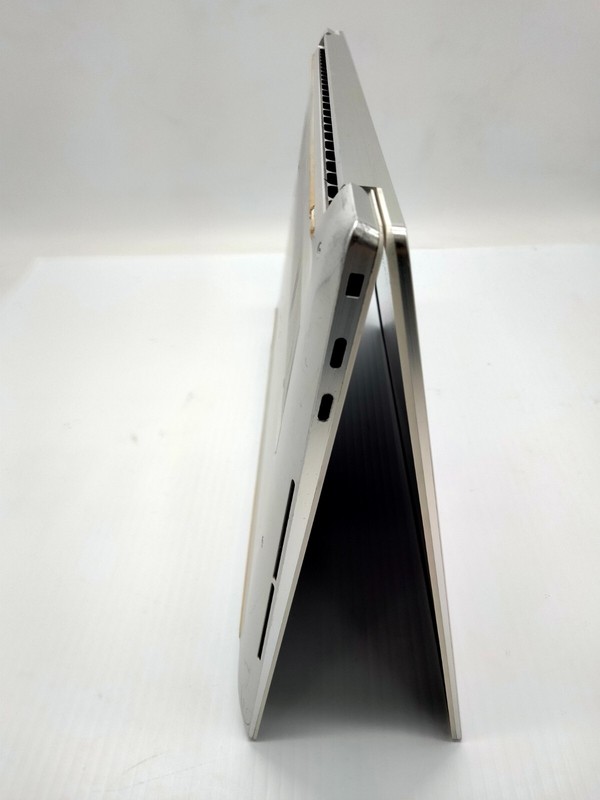 Dell XPS 15 9500 15.6" i9-10885H 2.40GHz 16gb Ram 256gb SSD Win11 laptop gallery