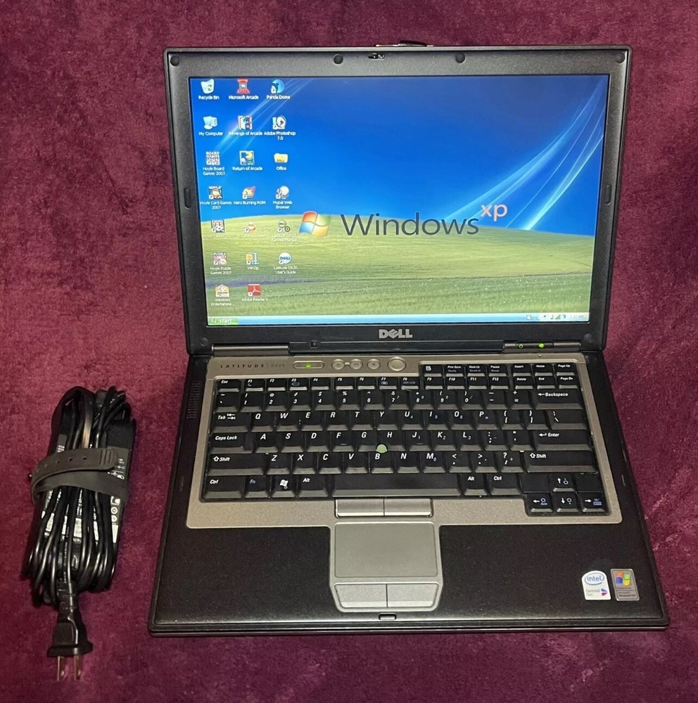 COMPLETE Dell Latitude D630 14.1”/2.50GHz/4GB/500GB/NVIDIA GPU/DVDRW/SERIAL/XP