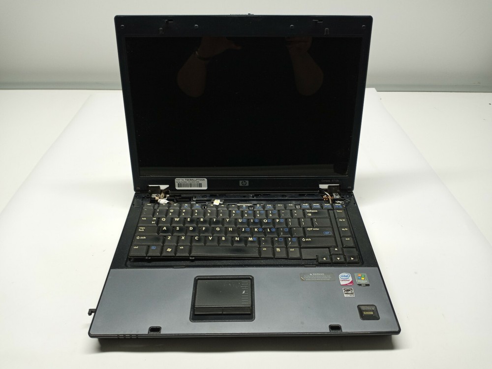 HP 6710b Laptop NO Ram/CPU/HDD/Caddy/Battery/Back Cover FOR PARTS