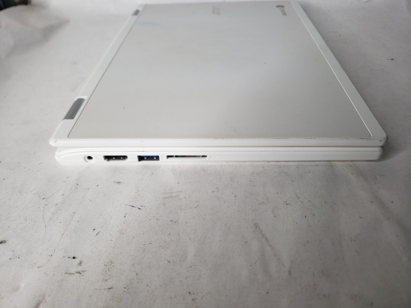 ACER Chromebook 11 CB3-131 N15Q10 Dual Celeron N2840 2.16GHz 11.5" 16GB SSD 2GB gallery
