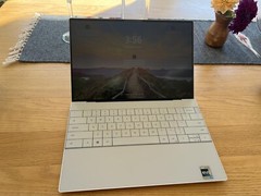 dell xps 13 9320 plus i7 12th gen, 13.4 inch screen, silver, 16 gb ram, 512 gb