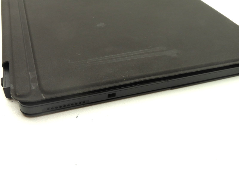 Dell Latitude 5290 2-in-1 12.3" Touch i3-8130U 2.2GHz 4GB RAM 128GB SSD gallery