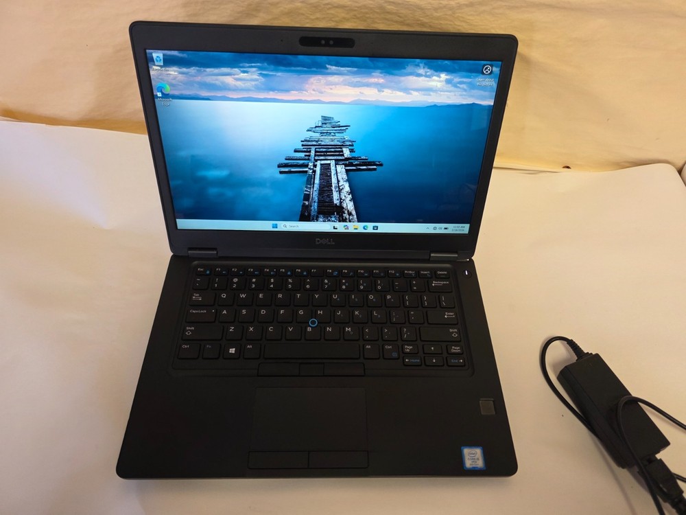 DELL LATITUDE 5491 Intel i5-8400H 2.50GHz 8GB RAM 256GB M.2 Win 11 Pro, Look