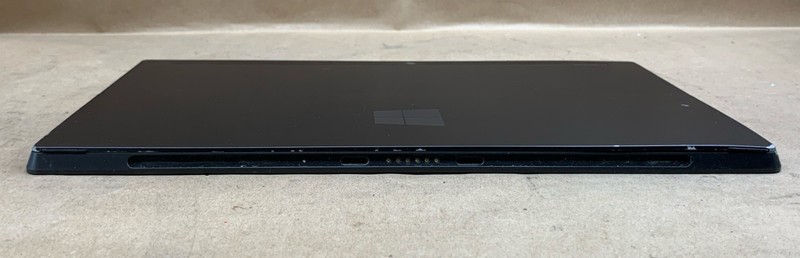 Microsoft Surface RT 1 IDP, NVIDIA TEGRA 3 @ 1.3GHz, 2GB RAM, 64GB SSD, WINRT gallery