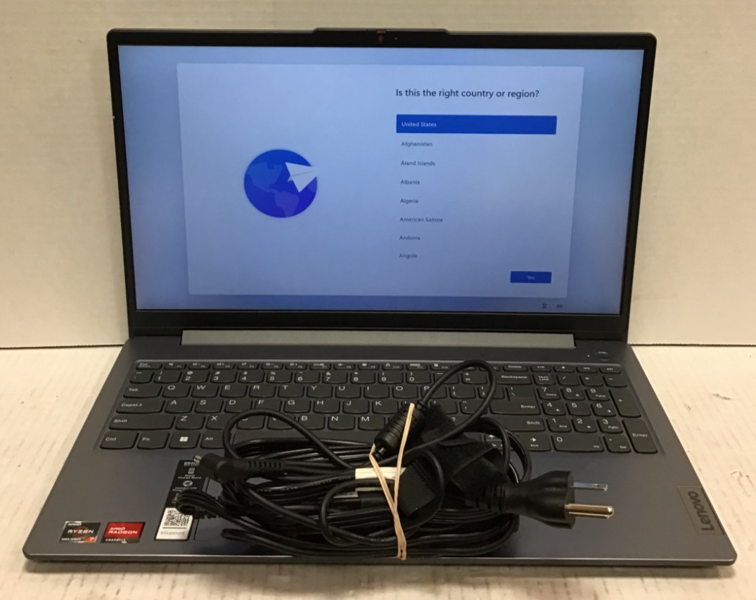MA3 Lenovo Ideapad Slim 3 15Abr8 15" Touch Laptop Ryzen 7 5825U 16GB 512GB SSD gallery
