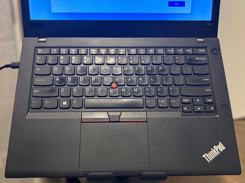 Lenovo ThinkPad T480 - 14" Laptop - Intel i5 - 1TB SSD - 8GB RAM - Win 11 PRO -3 gallery