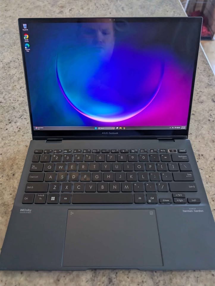 Asus Zenbook S13 OLED UX53002 13 inch Core i5-1240P