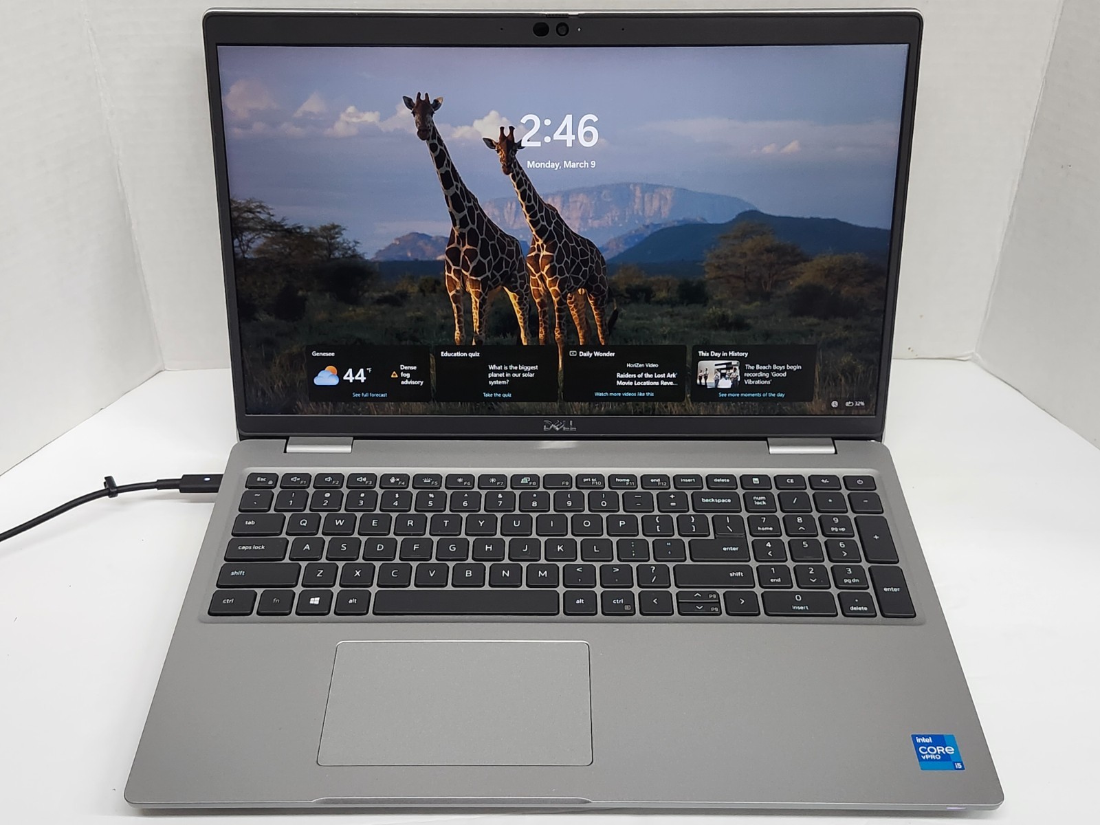 Dell Latitude 5520 Laptop - 11th Gen i5-1145G7 16GB 512GB Cam Backlit Touch Sp1 gallery