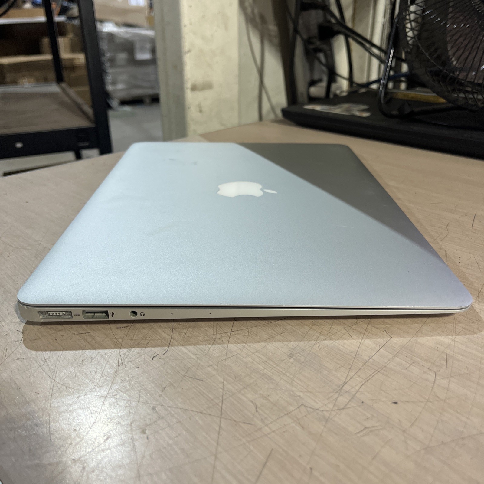 APPLE MACBOOK AIR 13" 2015 CORE I5-5250U 1.6GHZ 4GB RAM NO HD gallery