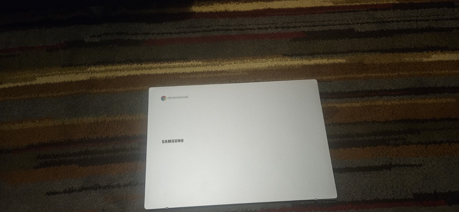 Samsung Galaxy Chromebook Go XE340XDA-KA8US 14" Celeron N4500 1.1GHz 4GB RAM gallery