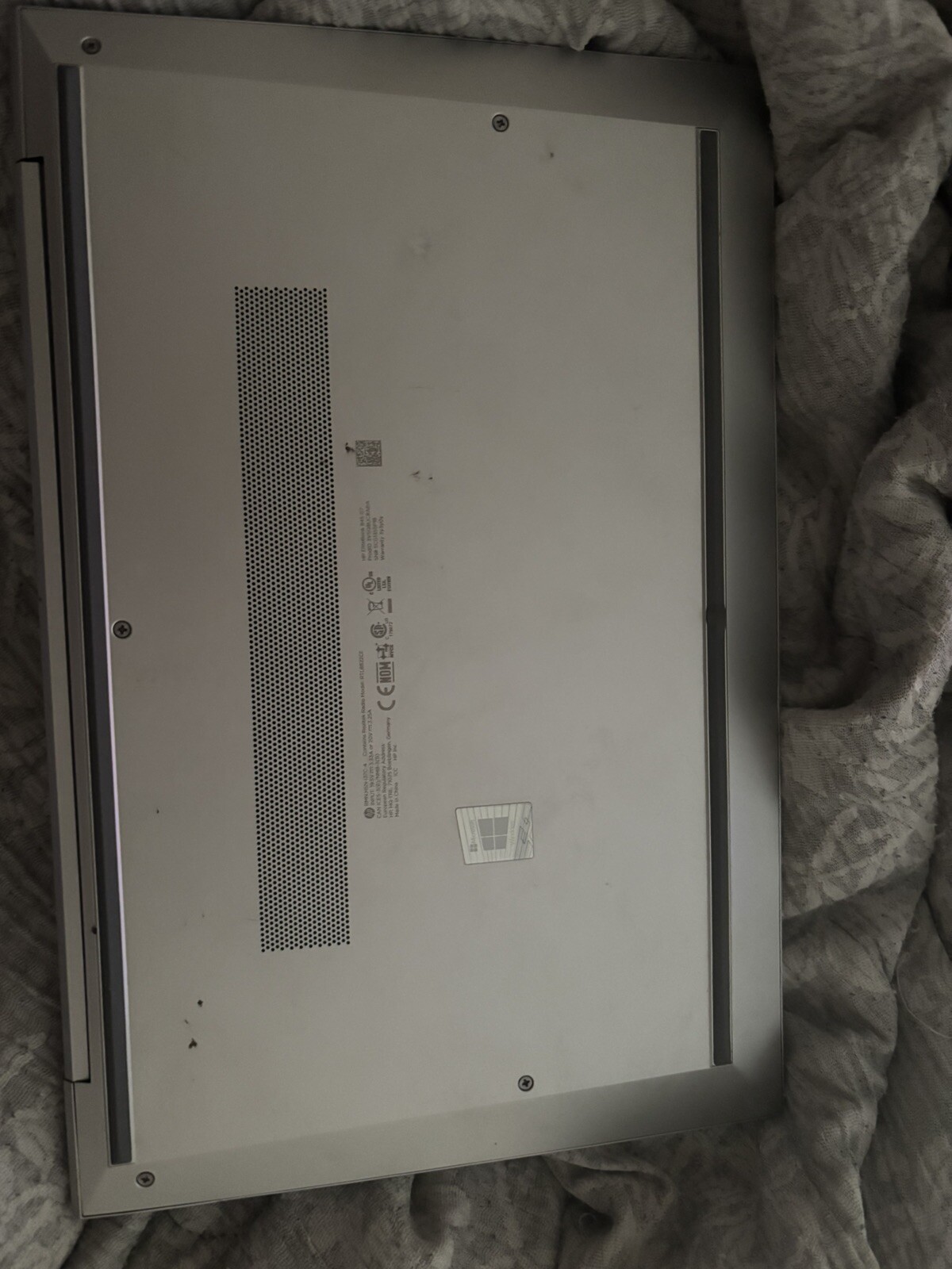 HP EliteBook 845 G7 14'' (512GB SSD AMD Ryzen 5 Pro 4650U 2.1GHz 16GB RAM)... gallery