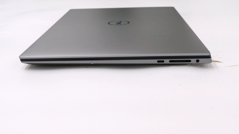 Dell Precision 5570 15" i5-12600h 16GB 256GB - Very Good gallery