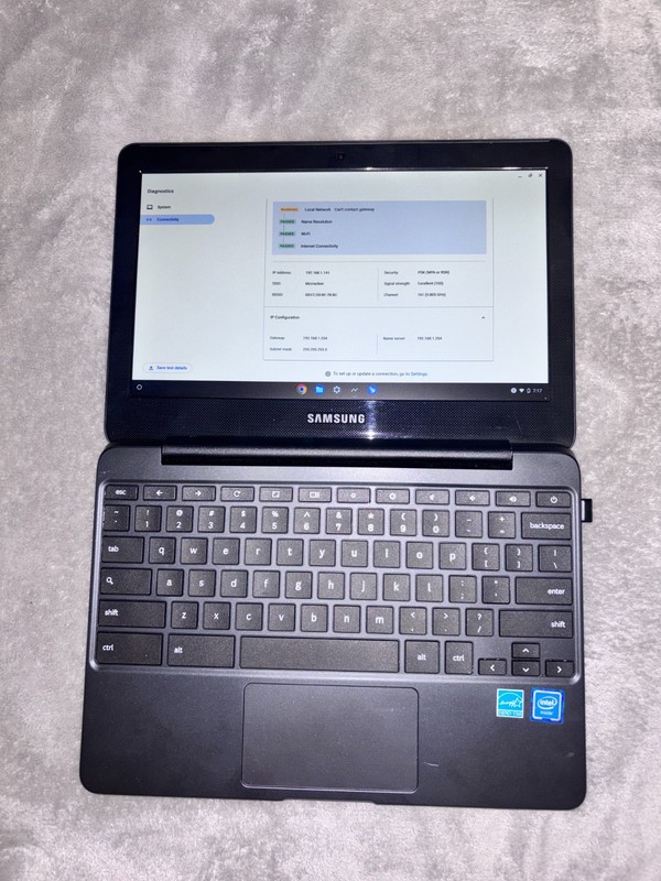 Samsung Chromebook 3 ‎XE500C13-K01US 11.6'' (16GB SSD Intel Celeron N3050 1.6GHz gallery