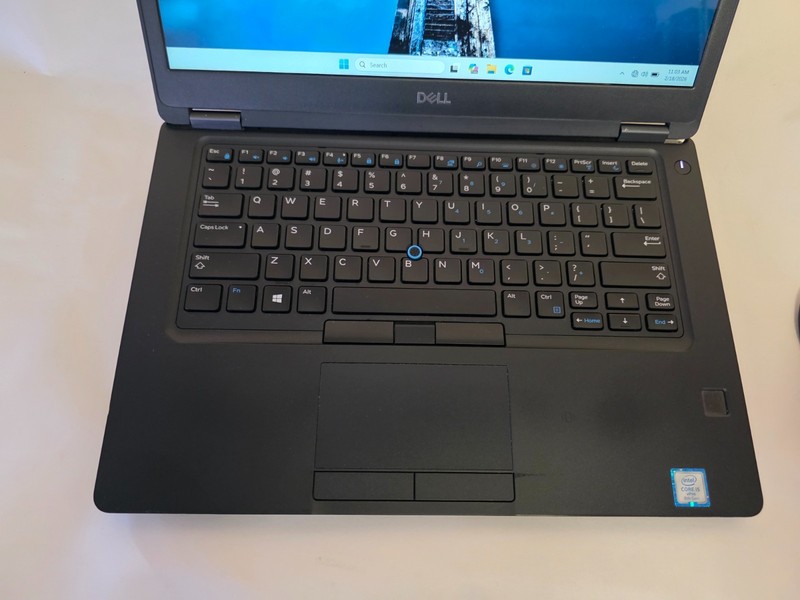 DELL LATITUDE 5491 Intel i5-8400H 2.50GHz 8GB RAM 256GB M.2 Win 11 Pro, Look gallery