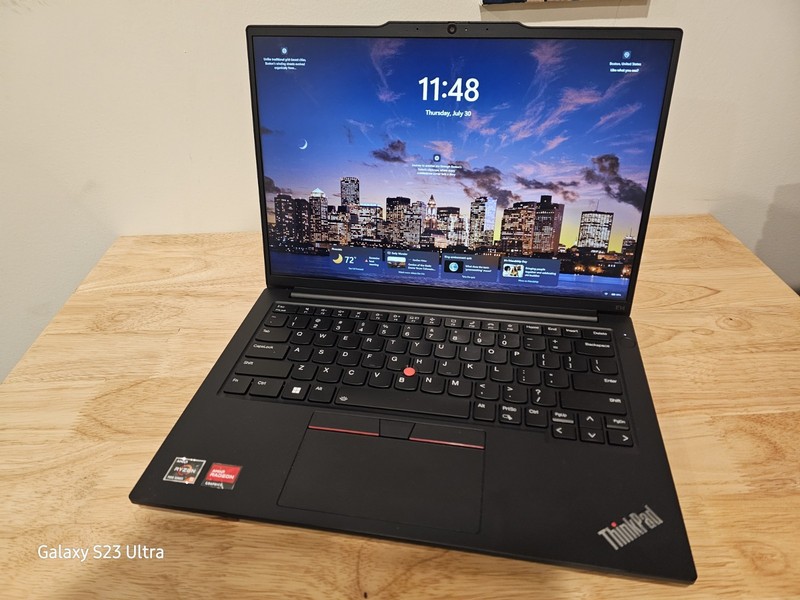 Lenovo ThinkPad E14 Gen 5 Laptop 21JR001RUS gallery