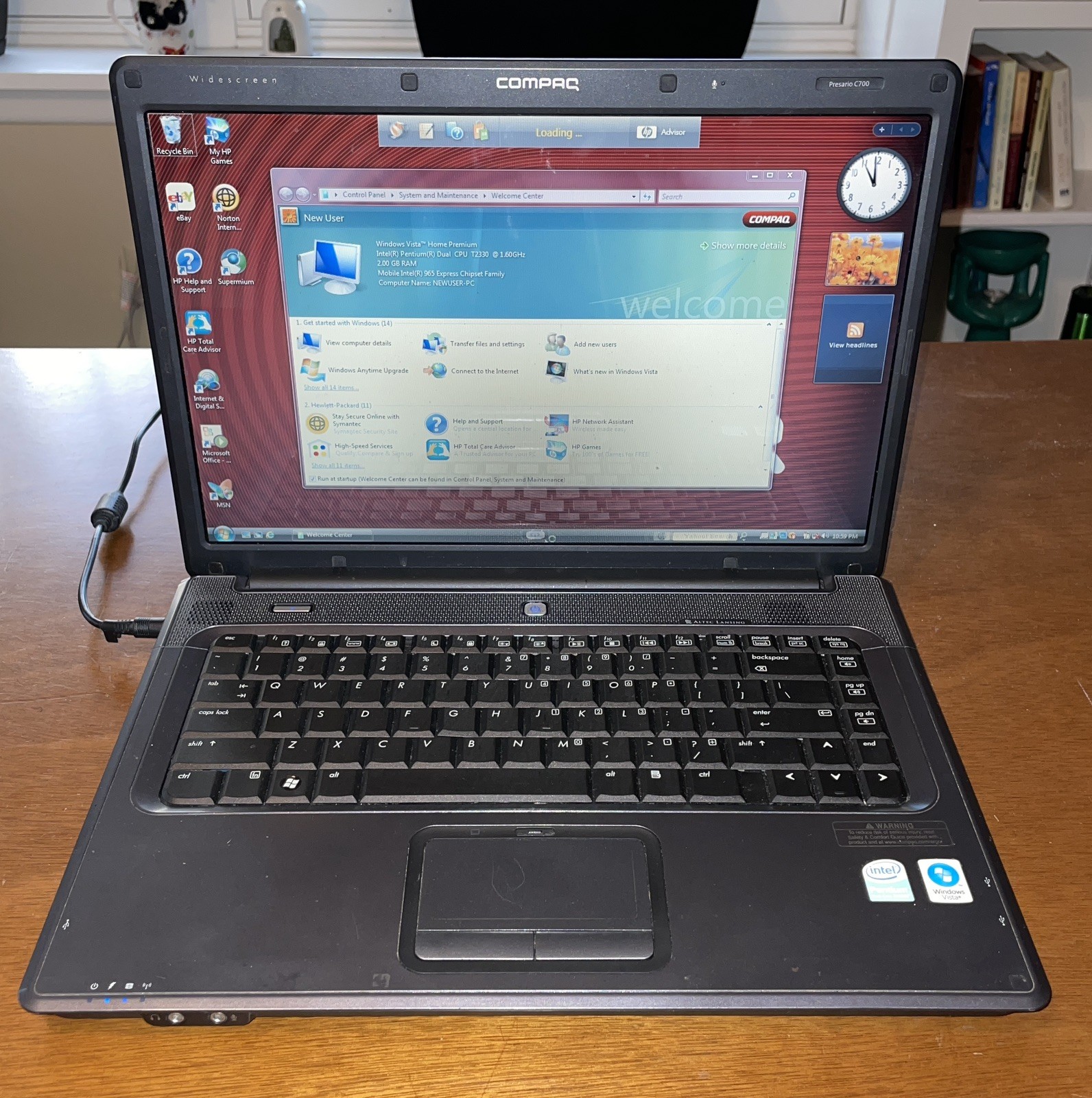 Compaq Presario C700 Windows Vista Laptop w/chrg, batt. gallery
