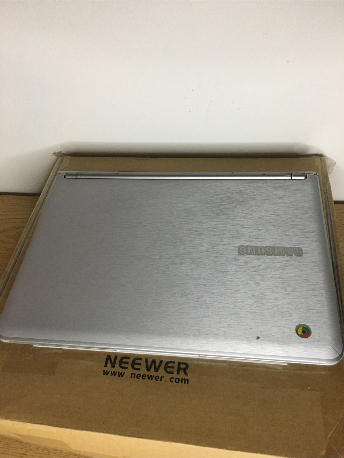 Samsung Chrome Book XE303C12-A01US For Parts Only Doesn’t Power On No Charger gallery