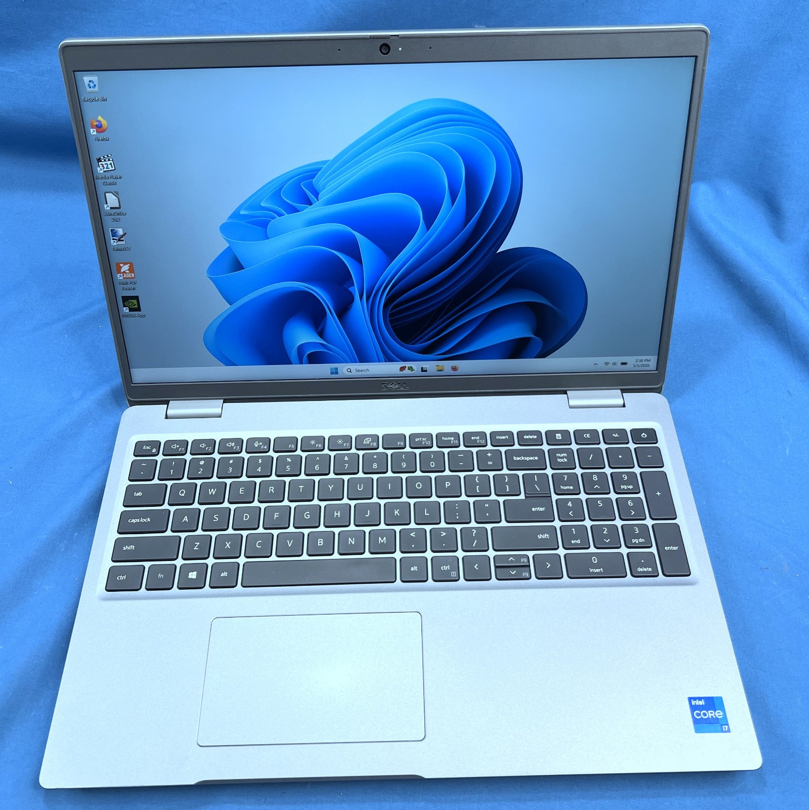 Dell Precision 3561 Laptop - i7-11800H, T600, 32GB RAM, 512GB NVMe - Win11 gallery