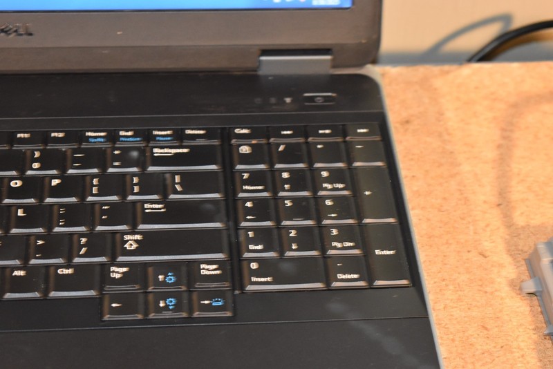 Dell Latitude E6540 Intel Core i5-4310M 8GB 500GB Windows 7 Pro 64-bit Webcam gallery