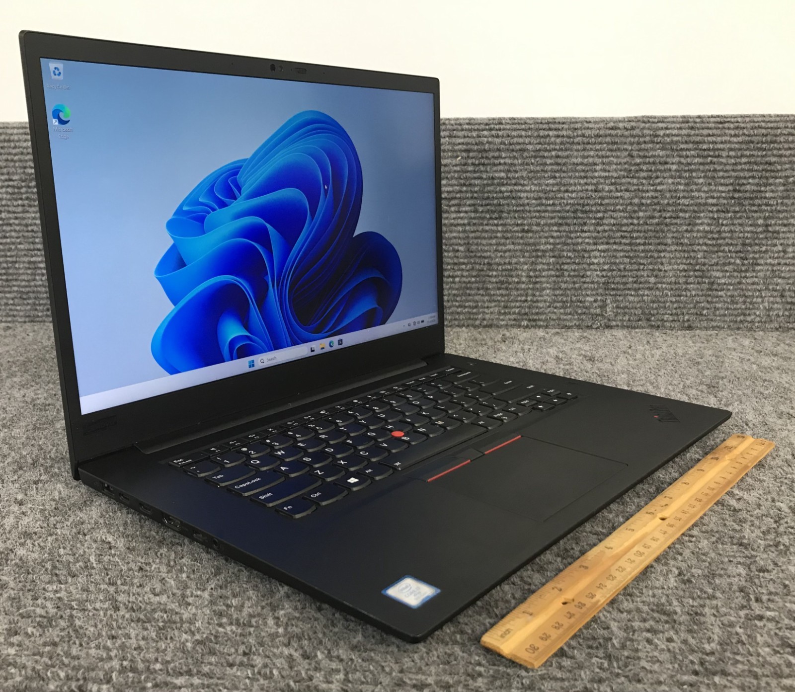 Lenovo ThinkPad P1 Gen 2 4K 15.6" Laptop i7-9850H 16GB RAM 512GB NVMe, BIOS Lock gallery