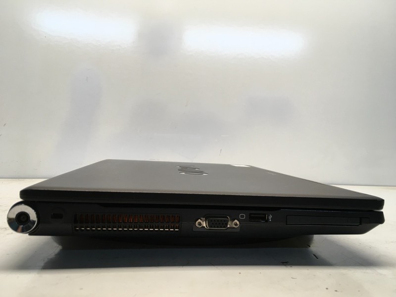 Sony Vaio PCG-9Z1L Intel Core 2 Duo T2390 1.86GHz 4 GB NO HDD gallery
