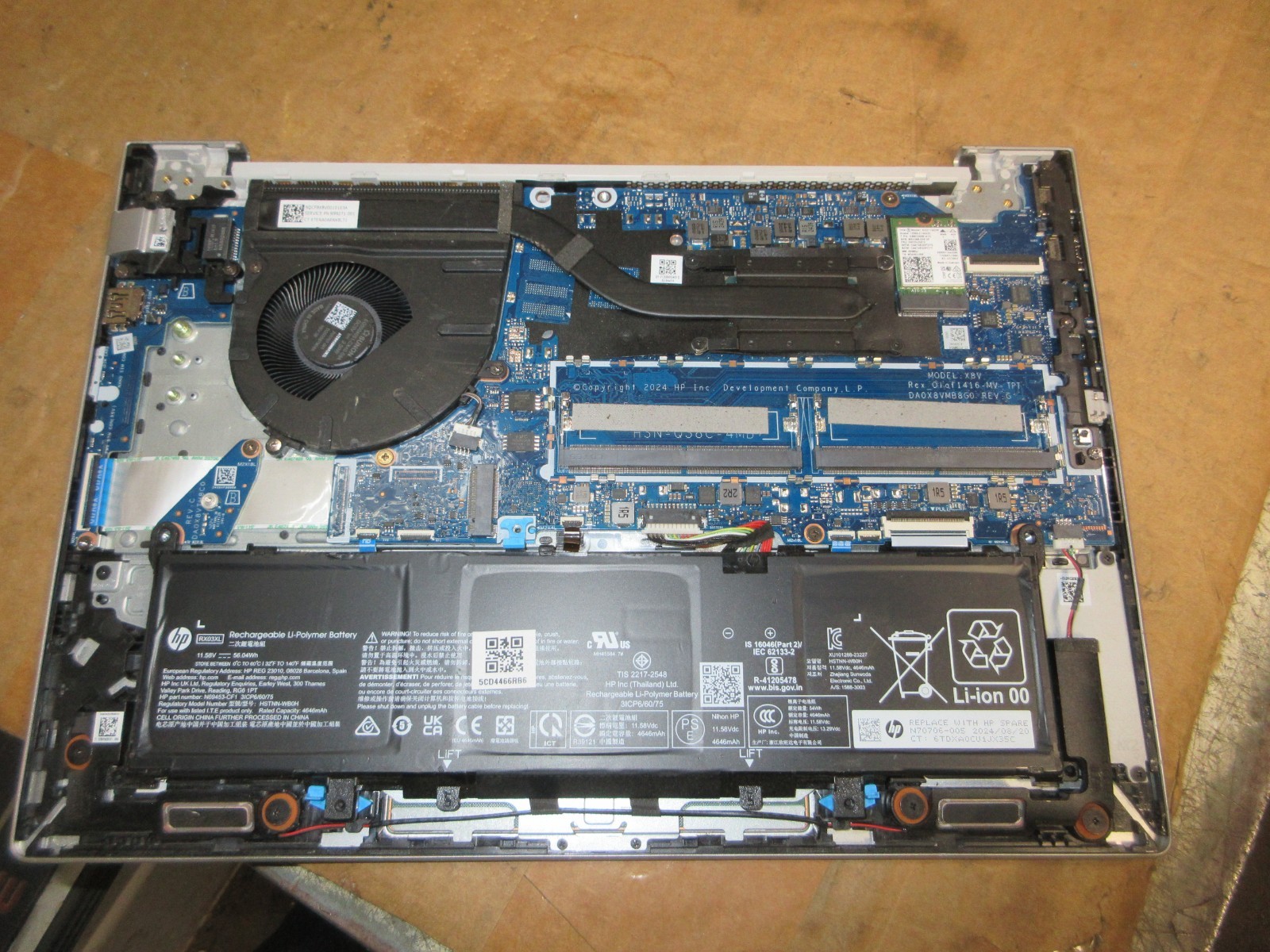 HP EliteBook 640 G11 Intel Ultra 7 165U MOTHERBOARD IN CHASSIS WITH BATTERY gallery