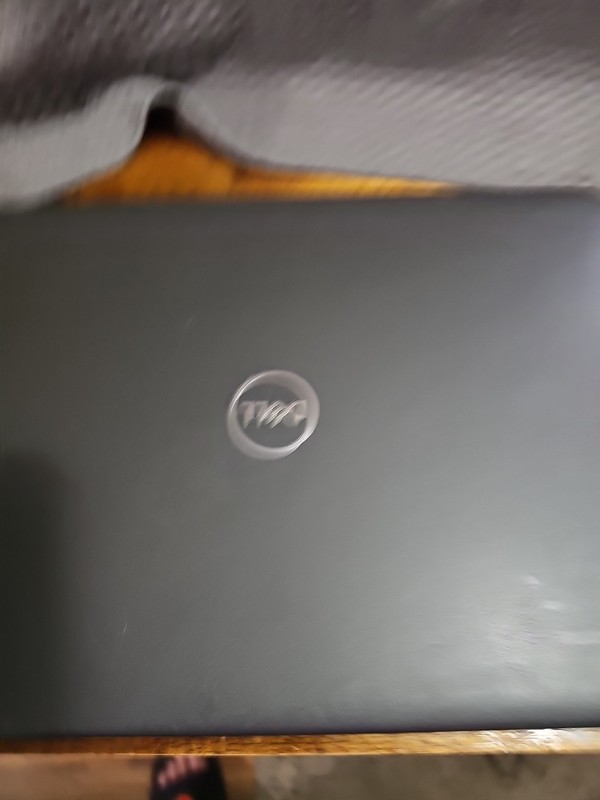 Dell Chromebook 11 3100 11.6" (32GB eMMC Intel Celeron N4020 1.1GHz 4GB) Laptop gallery