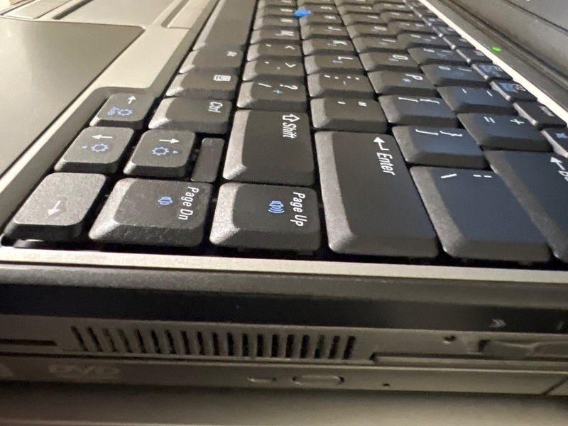Dell Latitude D430 LT Win XP Pro Core 2 Duo 1.2GHz 2GB RAM 80GB HDD w/Media Base gallery