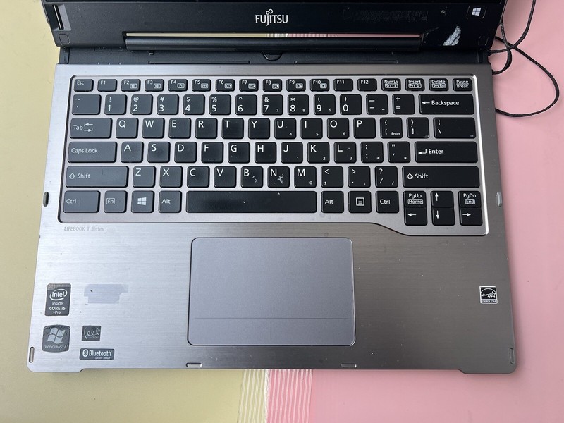 FUJITSU LIFEBOOK T904 (2 IN 1)Core i5-4300U 8GB RAM 0GB SSD WEBCAM TOUCHSCREEN gallery
