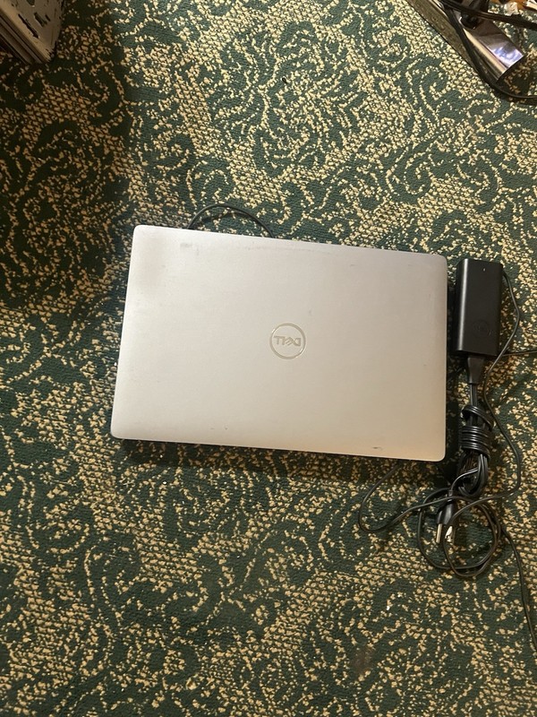 Dell Precision 3551 15" FHD i7-10850H 2.70G 16GB 256GB SSD - Win 11 Pro gallery