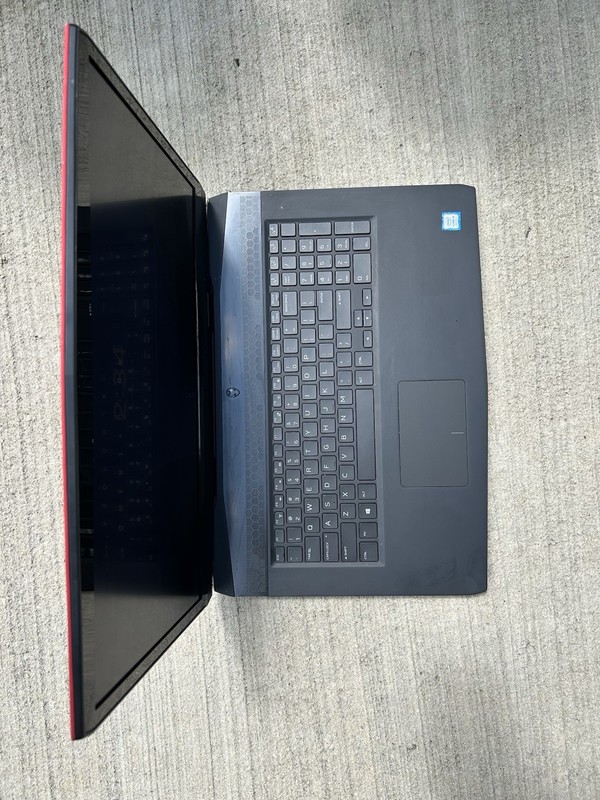 Alienware M17 gallery