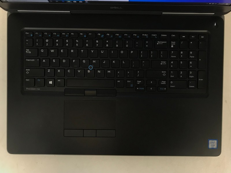 Dell Precision 7720 / 17.3" / Intel Xeon E3-1545M V5 2.9GHz / 16GB RAM / 1TB SSD gallery