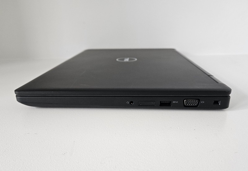 Dell Precision 3520 Core i5-7440HQ 2.80GHz 8GB RAM 256GB NVMe 15.6" Win 11 Pro gallery